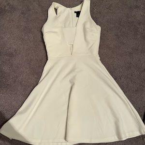 AQUA Bloomingdale’s White fit and flare dress with cut out